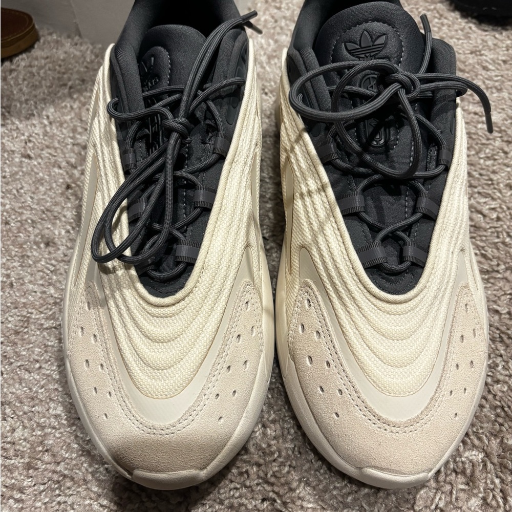 Adidas Men's Black and Cream Sneakers